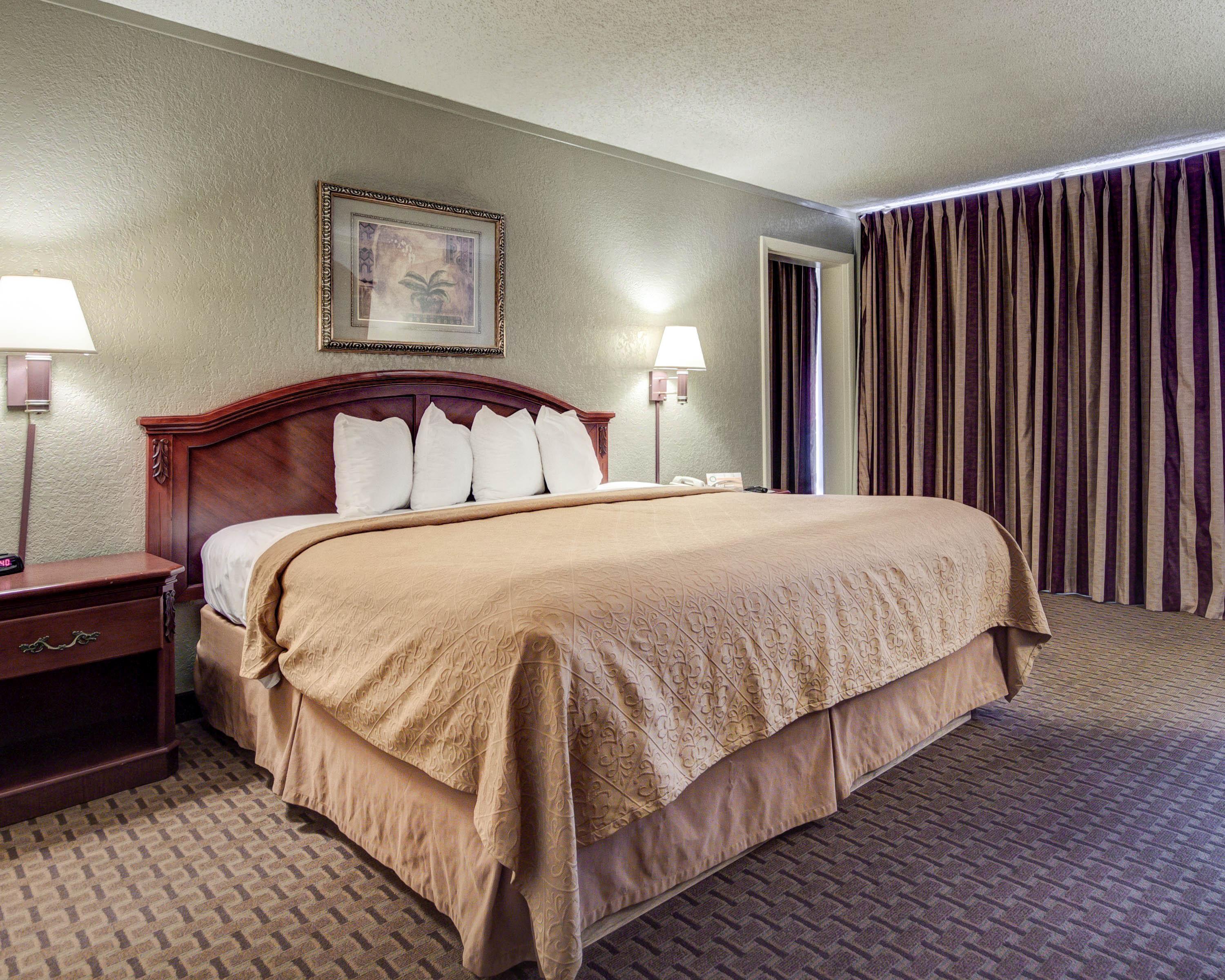 Quality Inn & Suites Airport El Paso Exterior photo