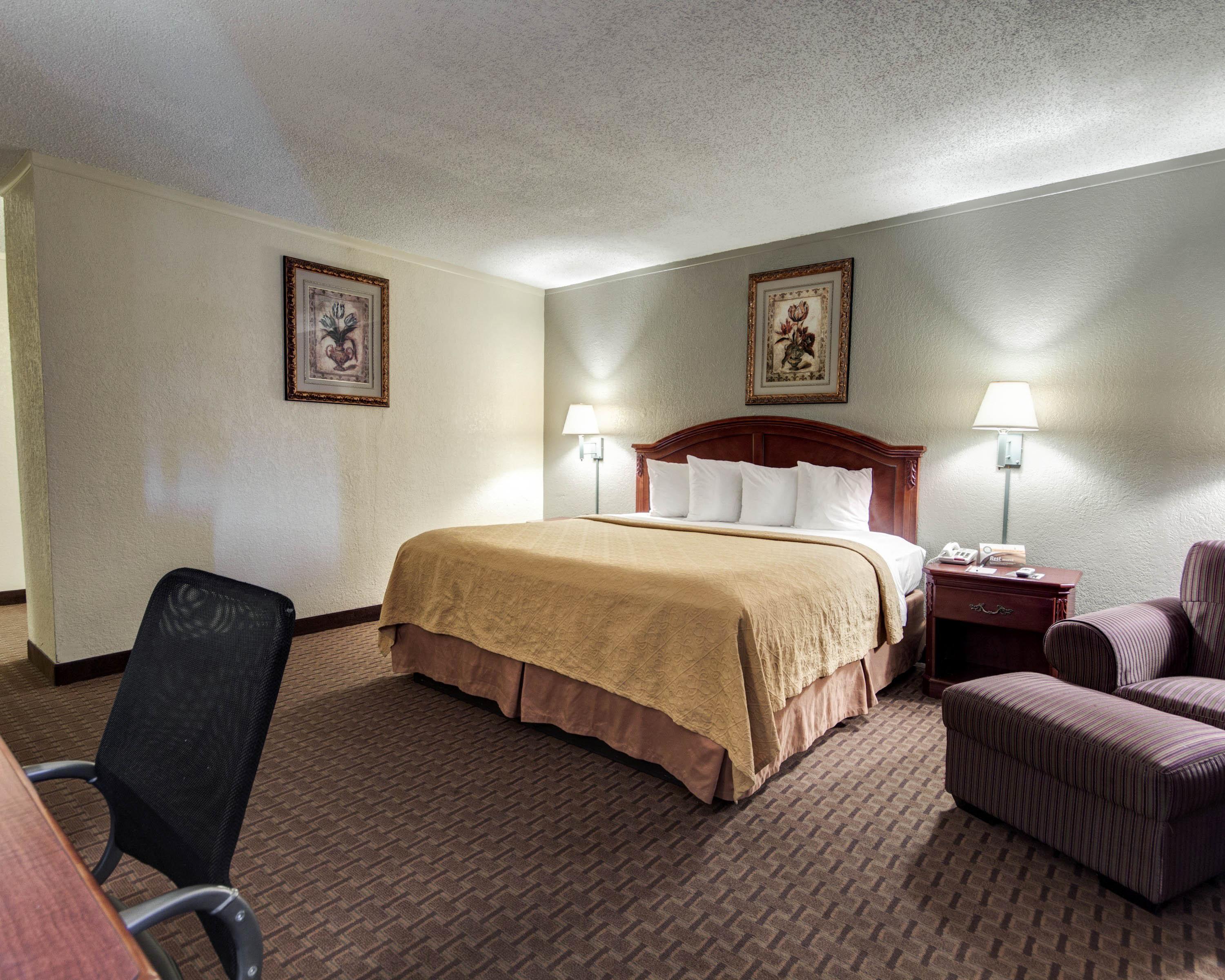 Quality Inn & Suites Airport El Paso Exterior photo